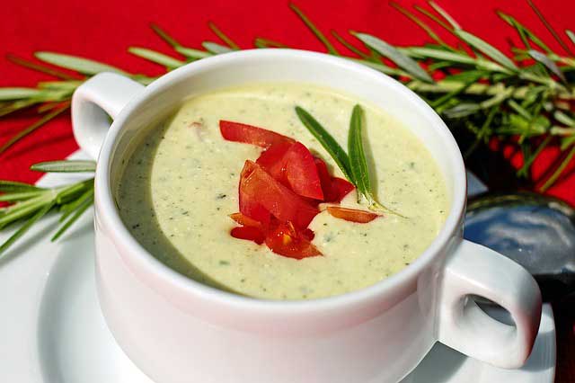 Суп-пюре из цветной капусты и брокколи